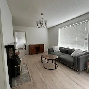 Homestay Larch House In West, Vancouver